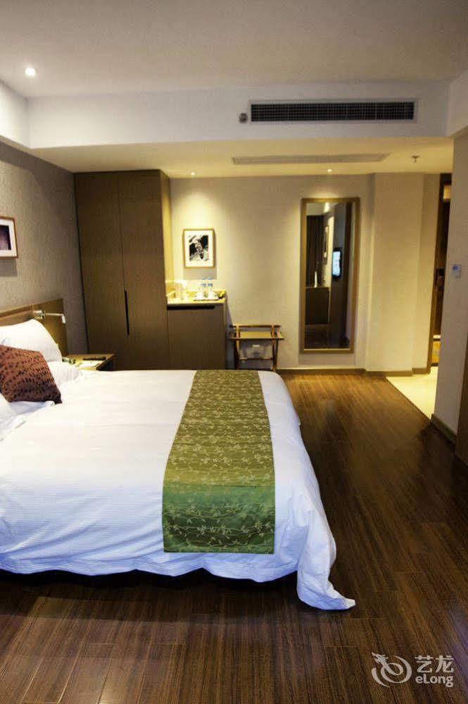 Heyi Hotel Hefei Changjiang Middle Road Exterior photo